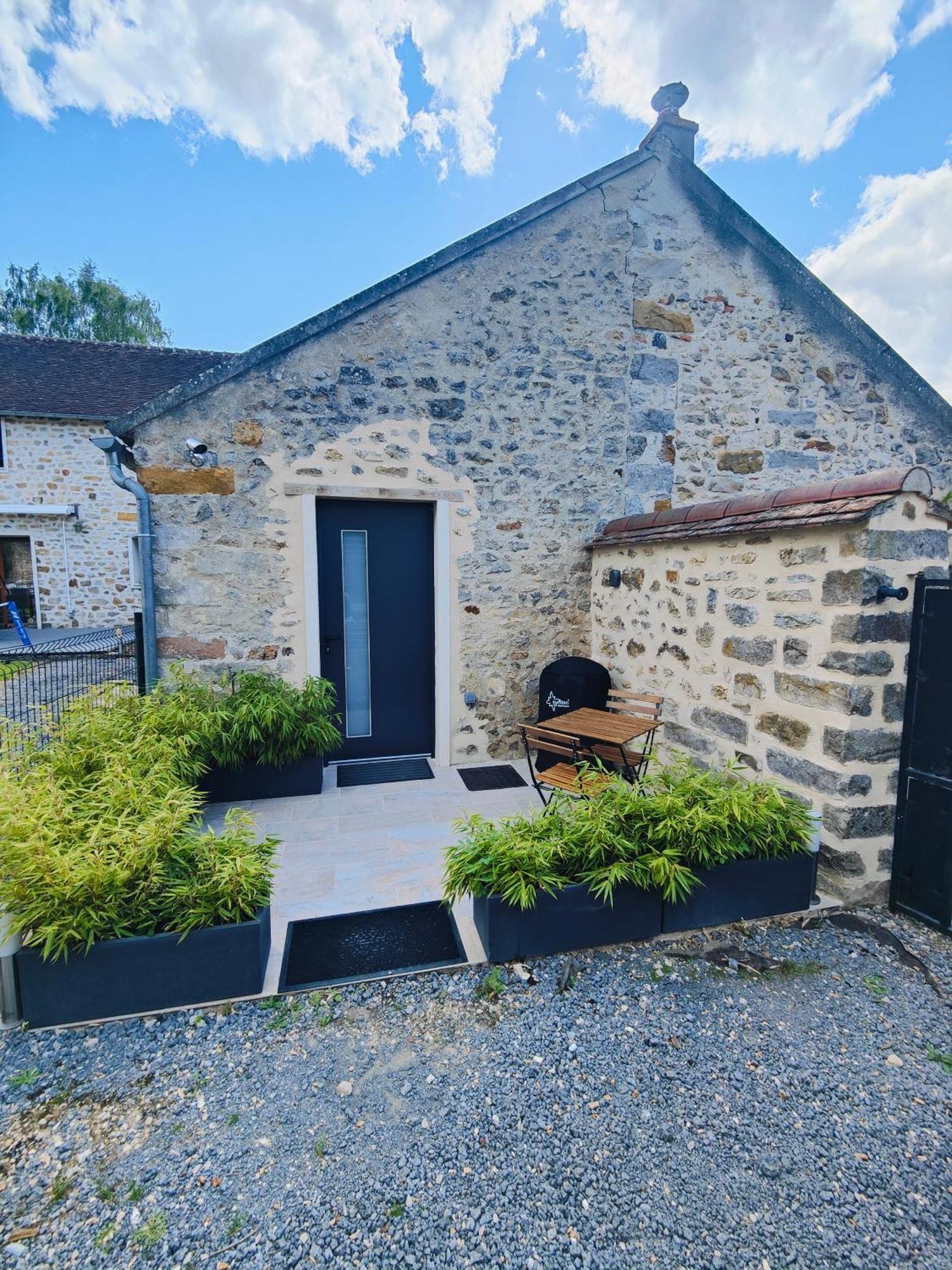 Maisonette Proche De Fontainebleau Ville-Saint-Jacques Экстерьер фото